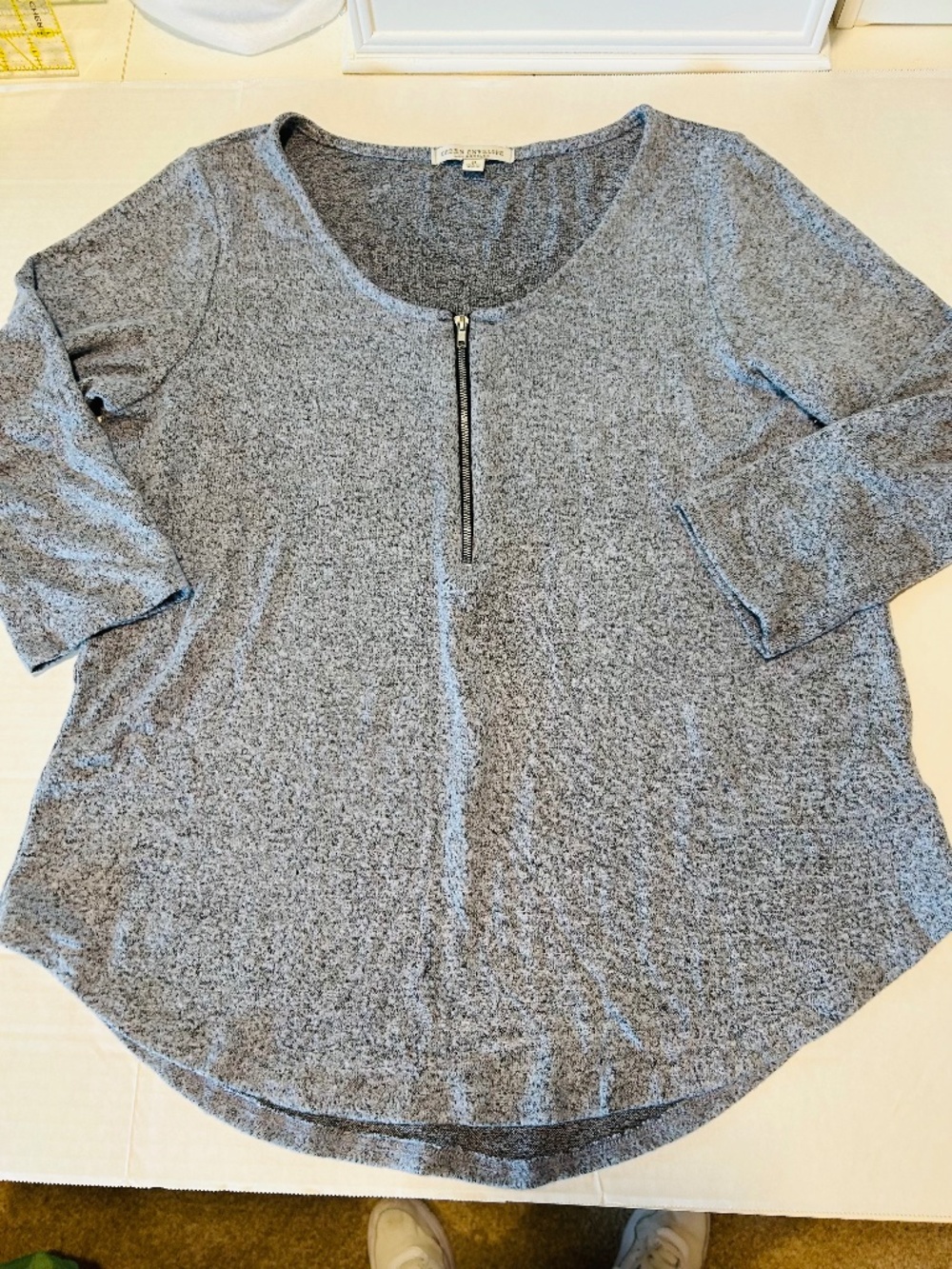 Green Envelope LA, Women's top, 3/4 sleeves M